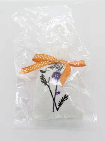 Natural Lavender sachets/drawer wardrobe sachet/fangxin fold thyself on the car room