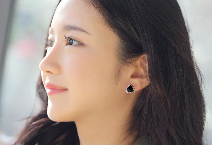 批发采购耳饰-E91韩版精美明星款水晶镶钻三