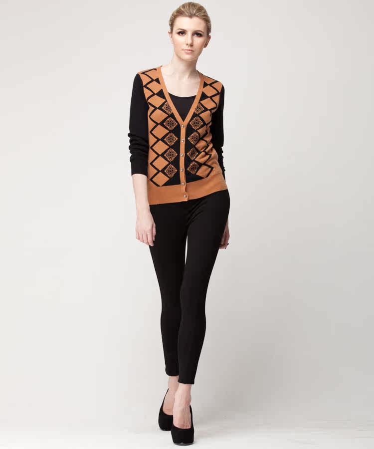 绒华贵族专柜 <em>女羊绒</em>衫 深V领<em>纽扣</em>针织<em>开衫</em>外