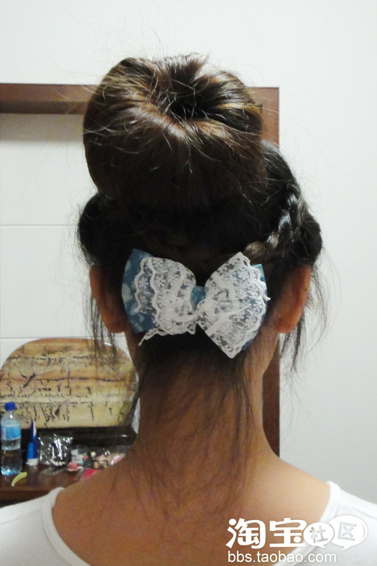 盘发2011年<em>流行</em>的<em>中长发发型</em>图片夏末初秋三