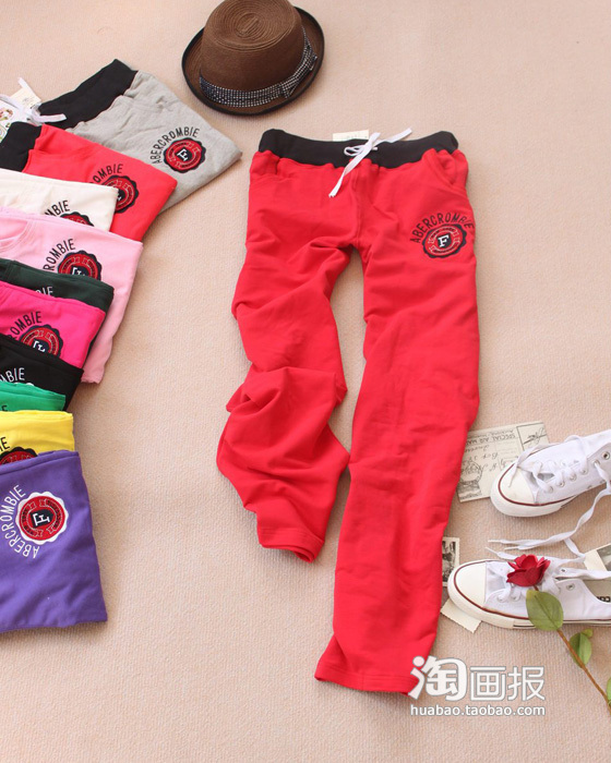 初秋街头风<em>开衫卫</em>安踏运动鞋衣,百搭又有型_d