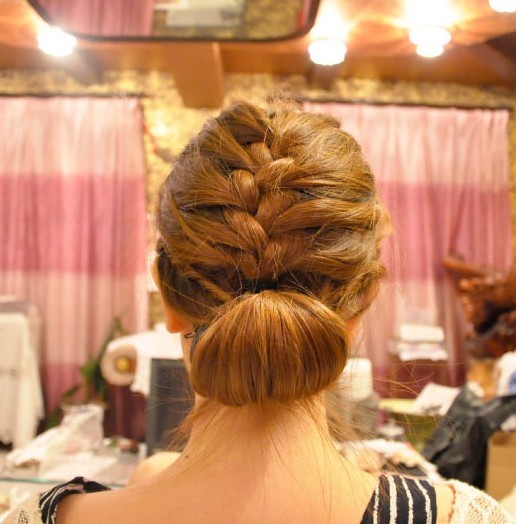 秋季流行简单实用男生<em>好看</em>的<em>发型梳法发型</em>教程