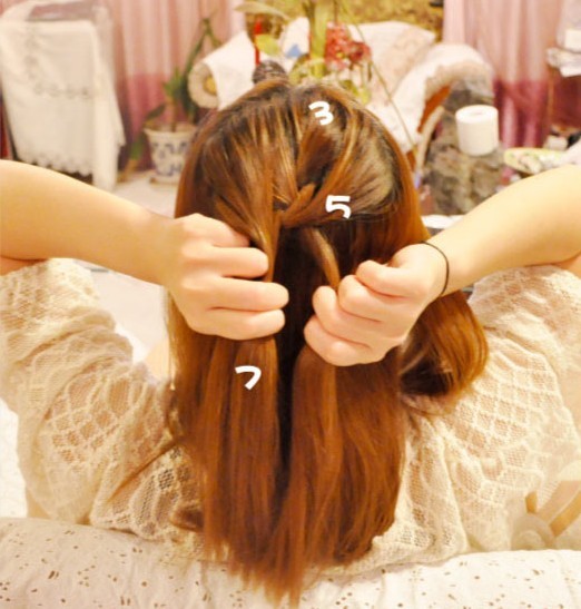 秋季流行简单实用男生<em>好看</em>的<em>发型梳法发型</em>教程