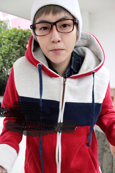 女版陈冠希爆红网络 相似度99% - 得意生活 