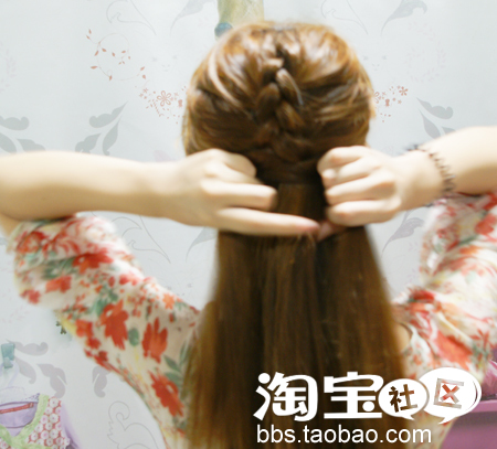 怎样梳漂亮的<em>头发梳头</em>美发女王又现江湖,反式