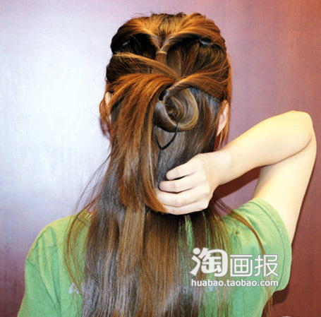 <em>小女孩</em>扎<em>头发</em>的方法长假出游~<em>适合</em>不同场合的
