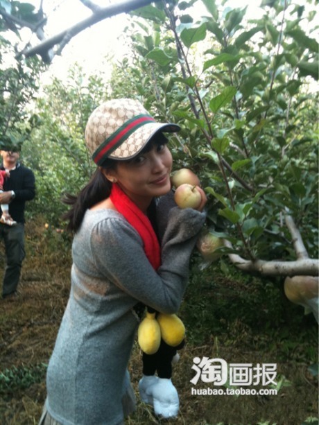 <em>快女</em>杨洋<em>最新</em>微博照,秀冬日百搭_穿衣打扮_宝