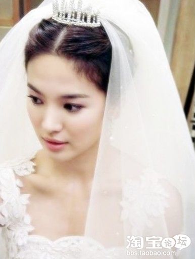 璀璨头饰新娘发型_射洪巴黎春天