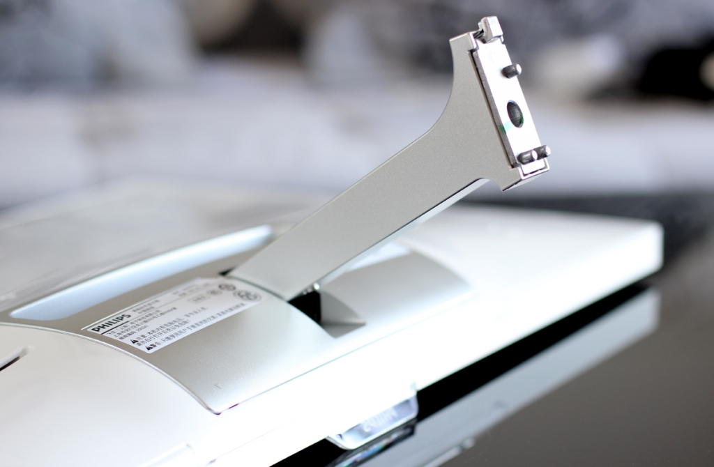 不闪的好色的：飞利浦好色显示器体验评测