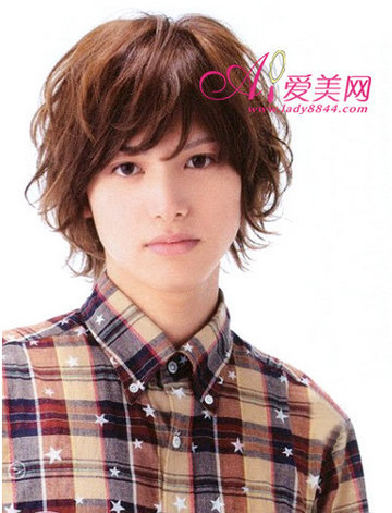 9款魅力<em>自然卷</em>的<em>头发怎么办</em>男生短发演绎秋冬
